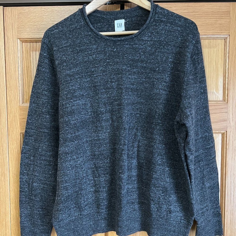 GAP Sweater